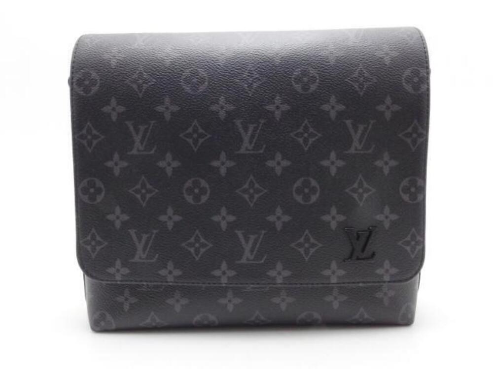 LOUIS VUITTON District Monogram Eclipse Black Shoulder Bag